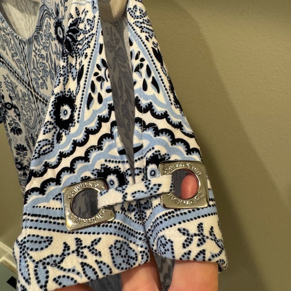 Calvin Klein Cold Shoulder Top Size Large / Will also fit XL - Picture 3 of 8